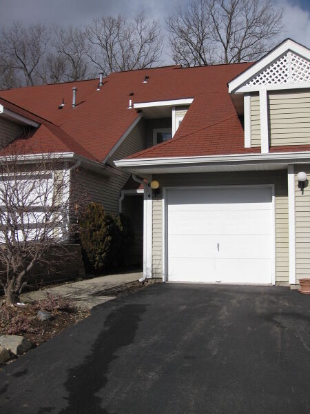 Property Photo: 6 Stone House Ct NJ 07438