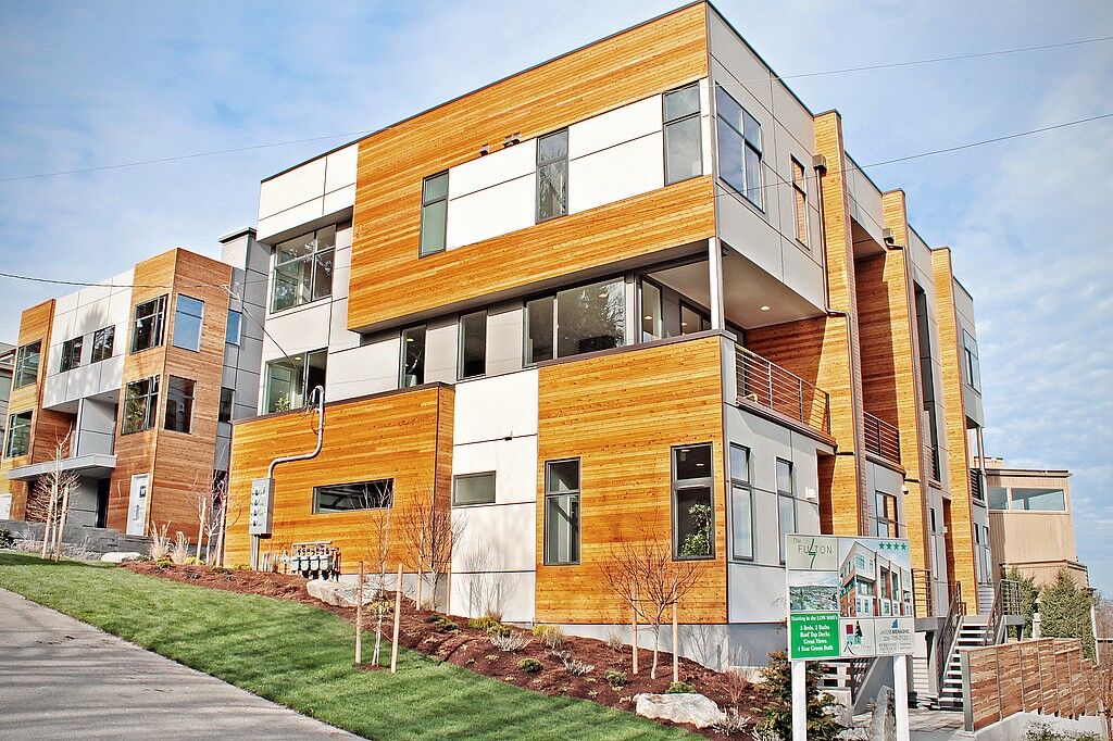 Property Photo:  402 W Fulton St W  WA 98119 