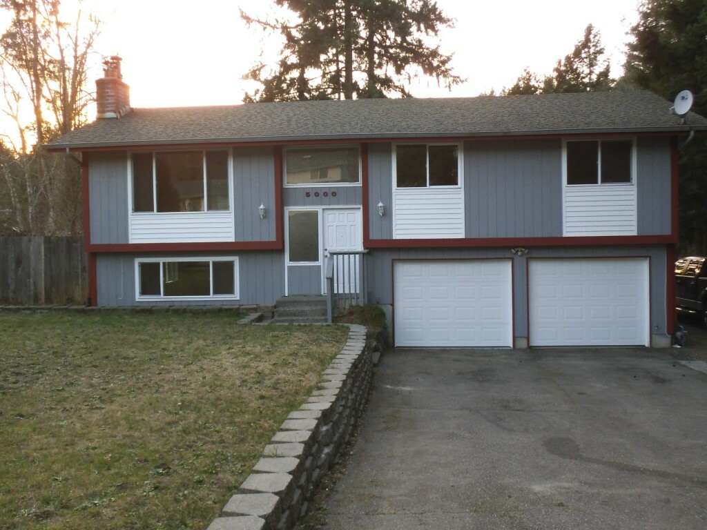 Property Photo:  5000 Sherlyn Ave SE  WA 98367 