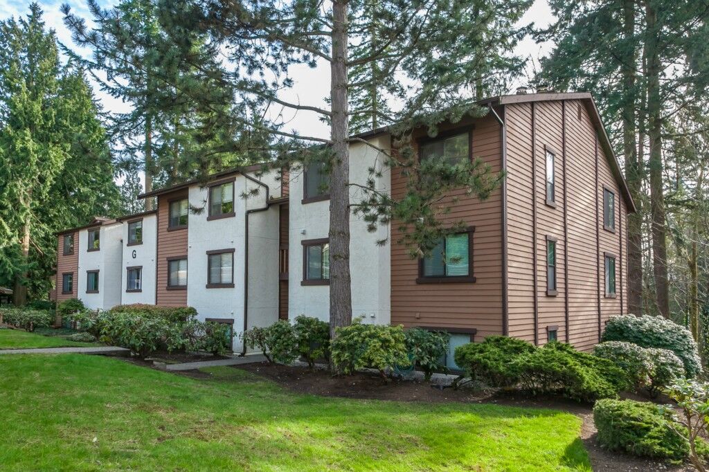 Property Photo:  12711 NE 129th Ct G 202  WA 98034 