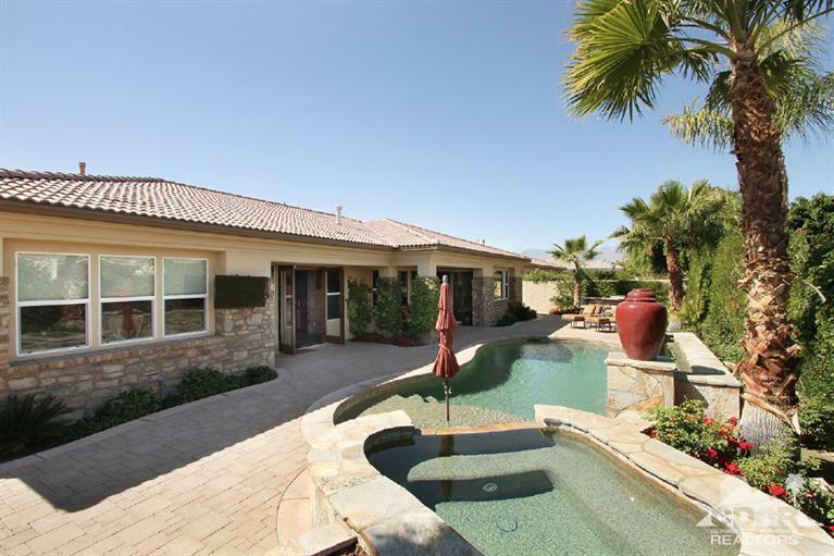 Property Photo:  122 Brenna Lane  CA 92211 