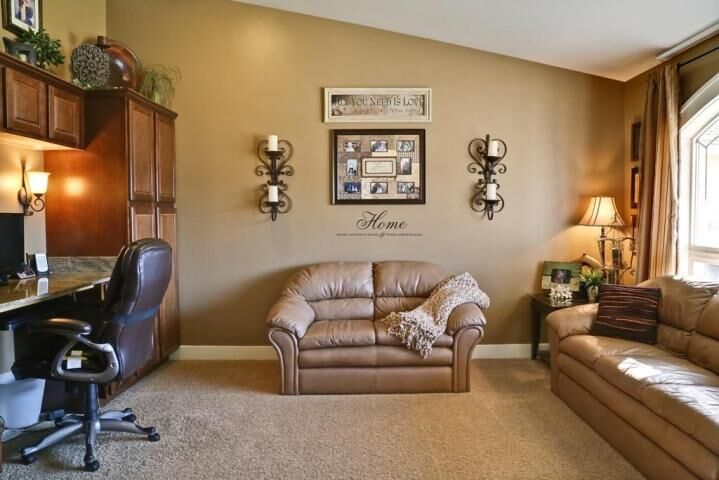 Property Photo:  1901 SE 3rd St  WA 98802 