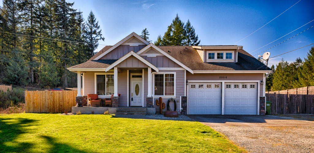 Property Photo: 23516 32nd Ave E WA 98387