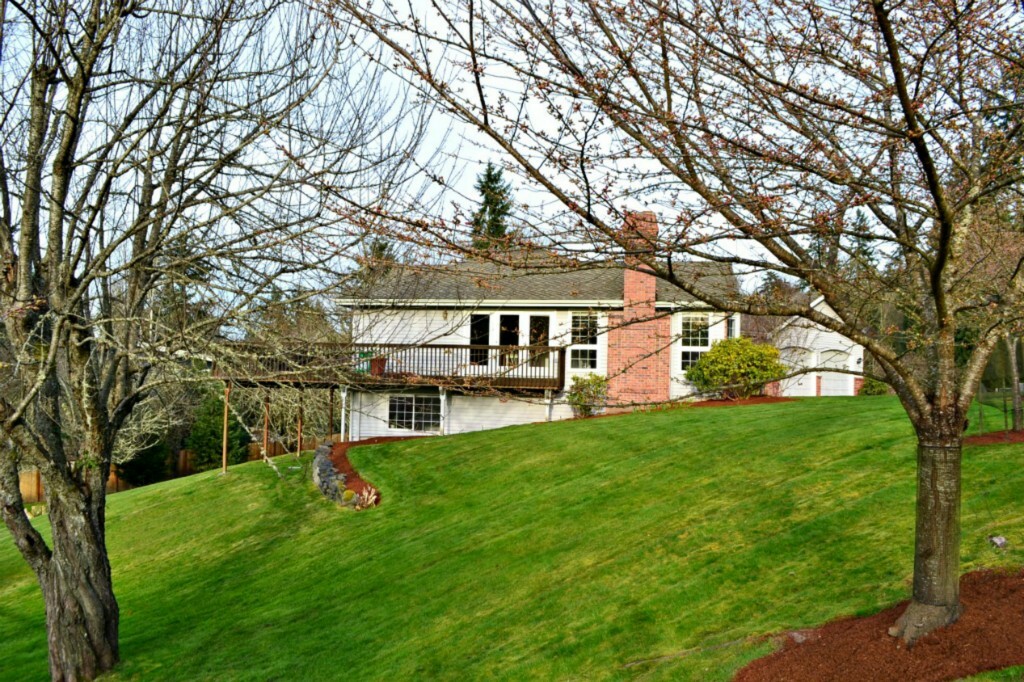 Property Photo:  19618 SE 15th Pl  WA 98075 