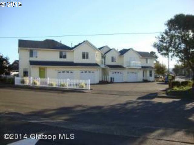 Property Photo:  301 C Ave  OR 97138 
