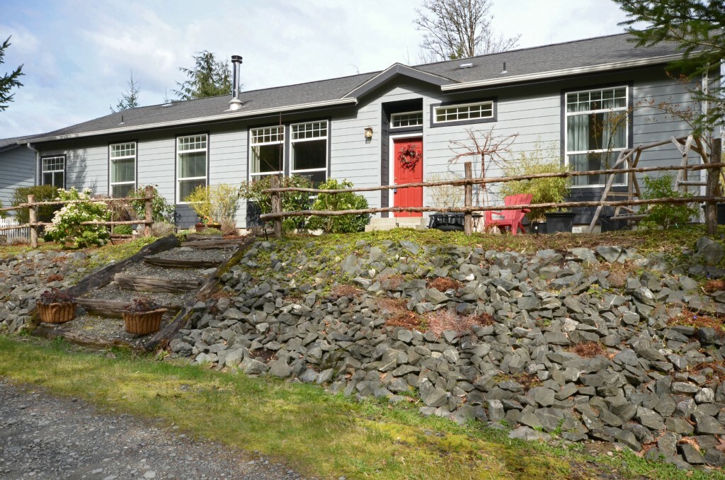 Property Photo: 1137 Falls Dr WA 98226