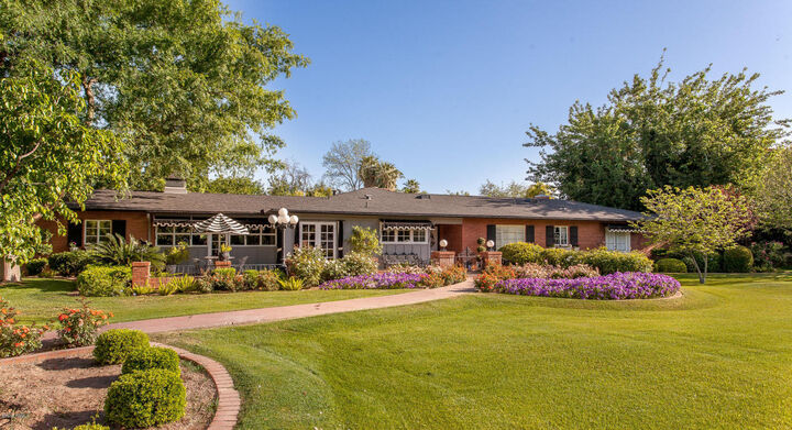 Property Photo: 334 E Glenn Drive AZ 85020