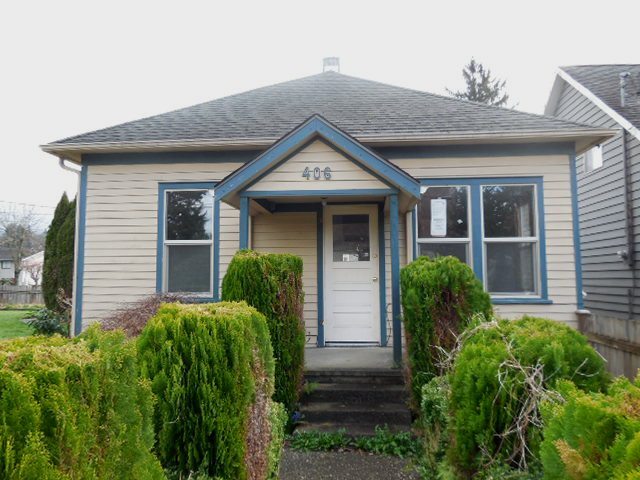 Property Photo: 406 3rd St WA 98294