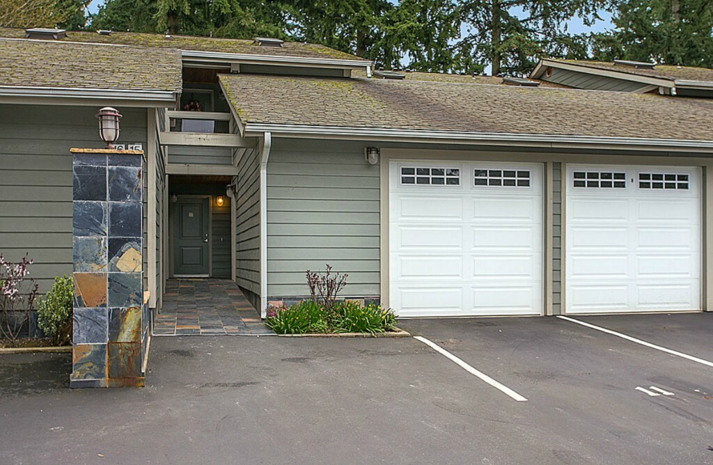 Property Photo:  15406 NE 15th Place C11  WA 98007 