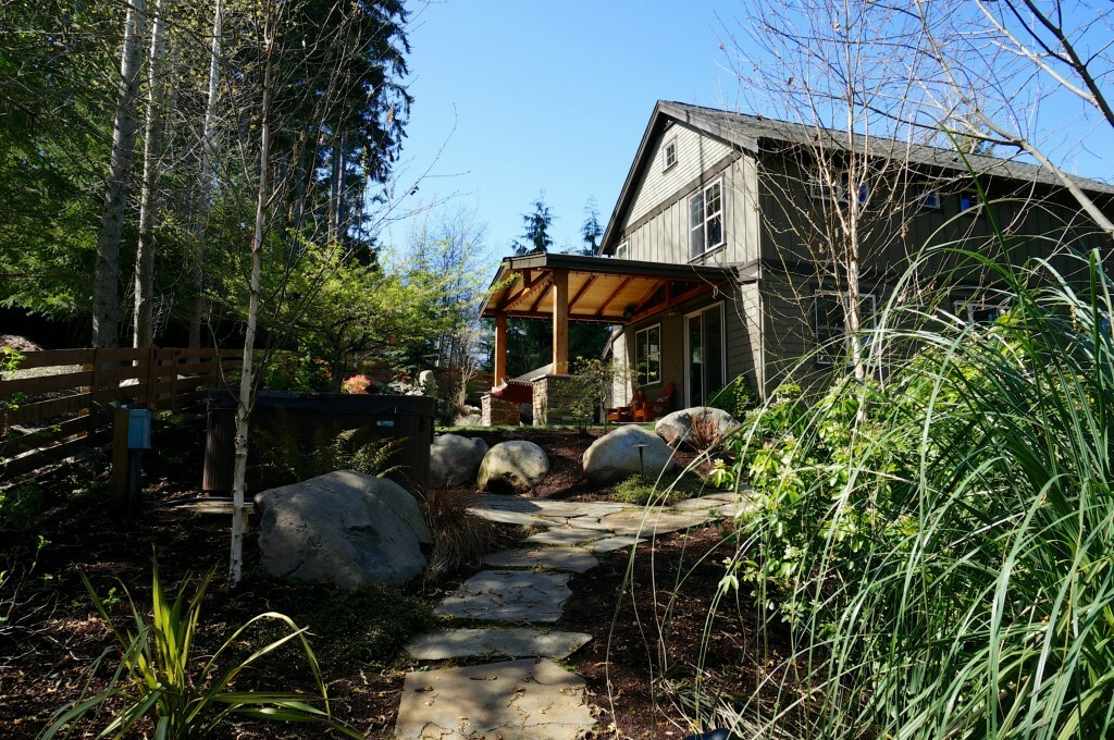 Property Photo:  1152 Kamus Dr  WA 98333 