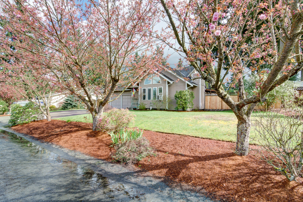 Property Photo: 14417 121st Ave E WA 98374