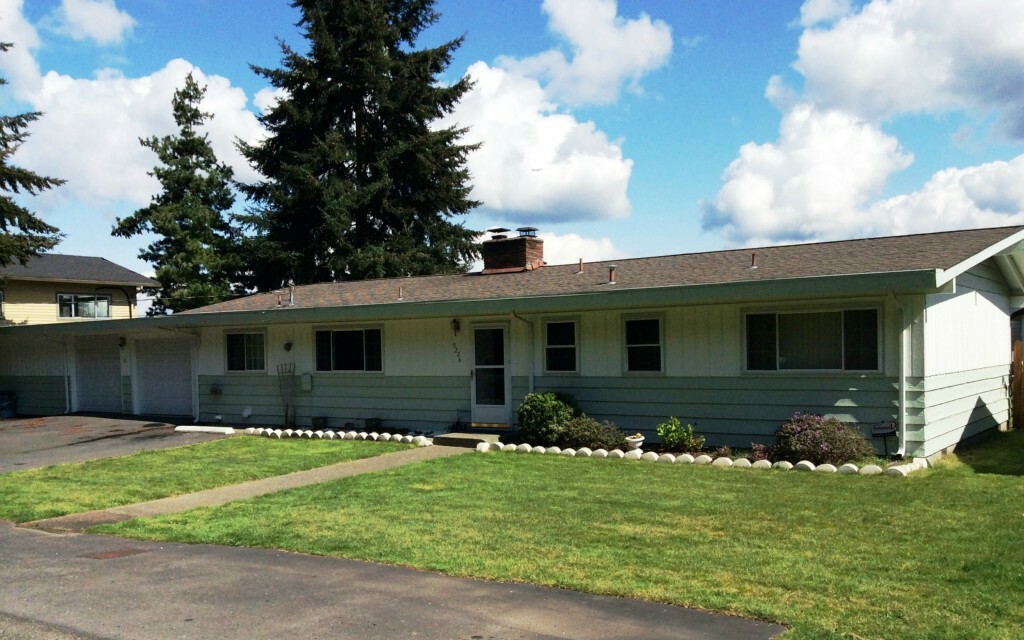 Property Photo: 9226 4th Ave SW WA 98106