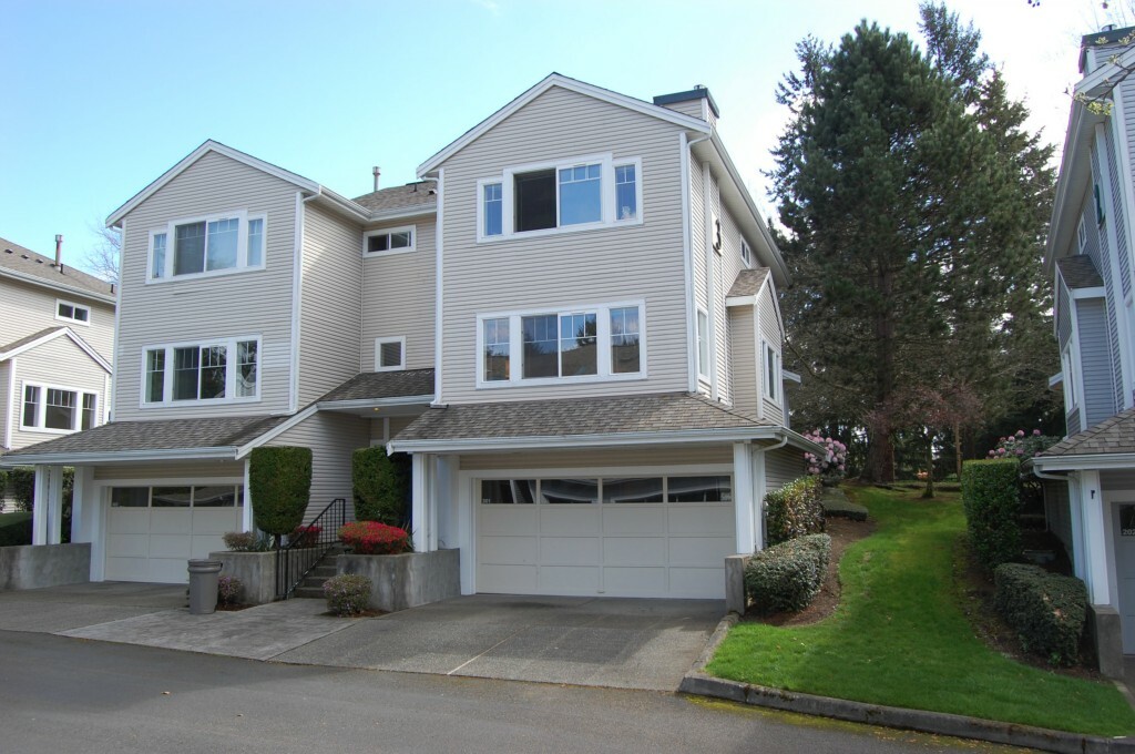 Property Photo:  4714 Fairwood Blvd NE 301  WA 98422 