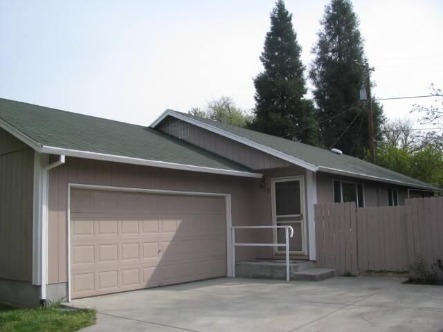 Property Photo:  526 Bessie Street  OR 97504 