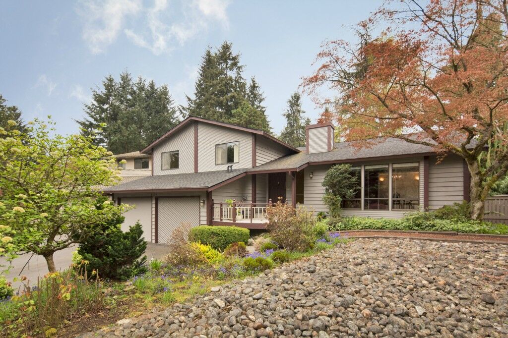 Property Photo: 8730 242nd St SW WA 98026