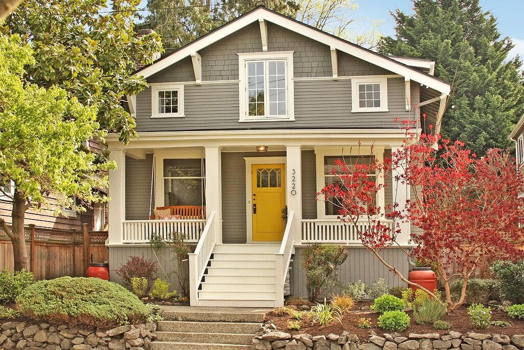 Property Photo:  3220 35th Ave S  WA 98144 