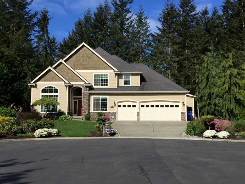 Property Photo: 6915 84th St Ct NW WA 98332