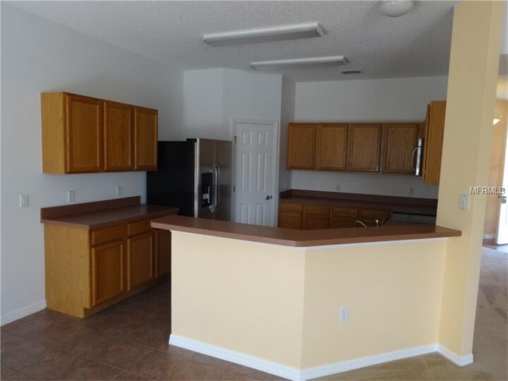Property Photo:  528 Eagle Pointe N  FL 34746 
