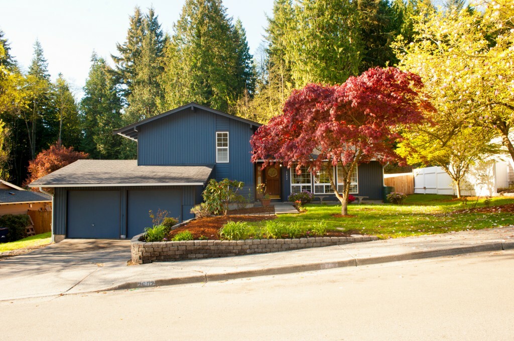Property Photo: 2802 Forest View Dr WA 98203