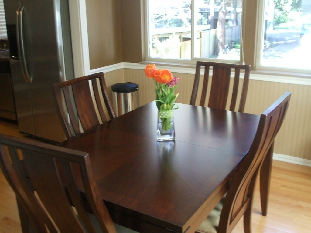 Property Photo: 722 N 137th St WA 98133