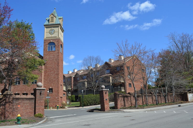 Property Photo:  64 Mews Ln  NJ 07079 