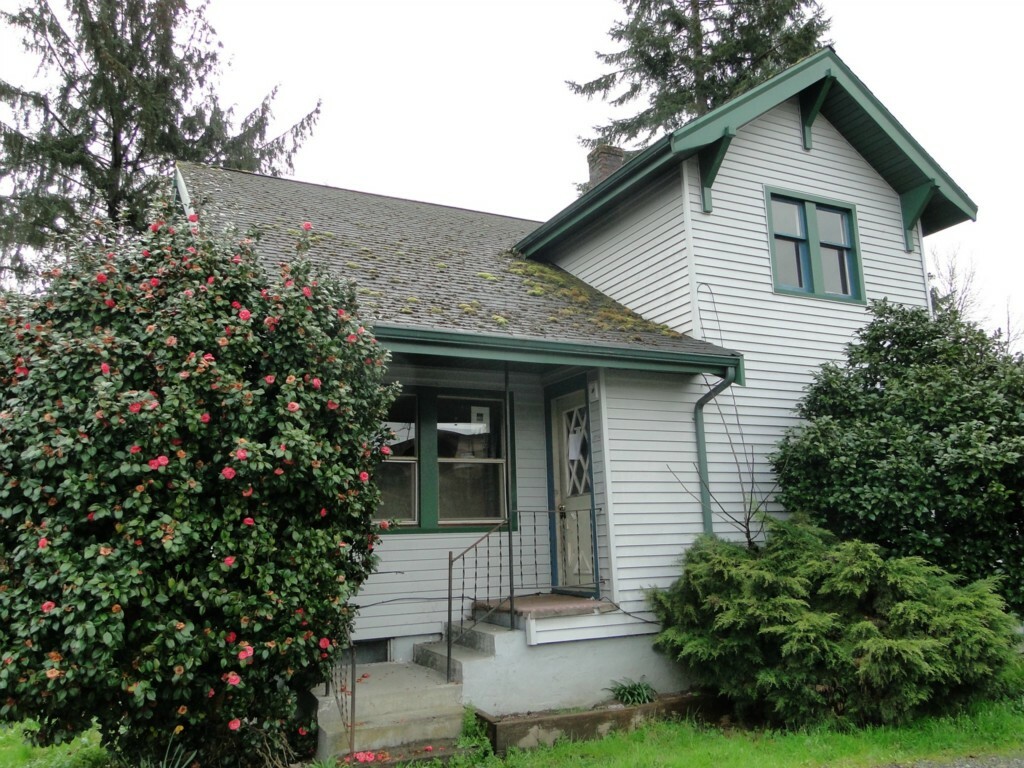 Property Photo:  4321 340th Place SE  WA 98024 