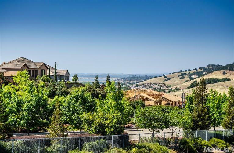 Property Photo: 600 Moon Circle 632 CA 95630