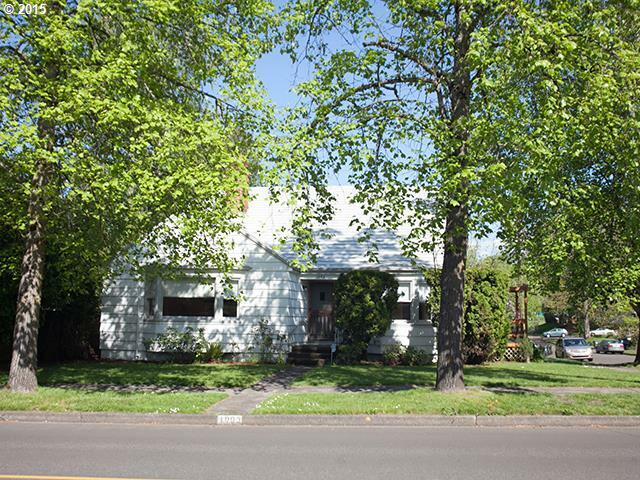 Property Photo: 1993 Jefferson St OR 97405