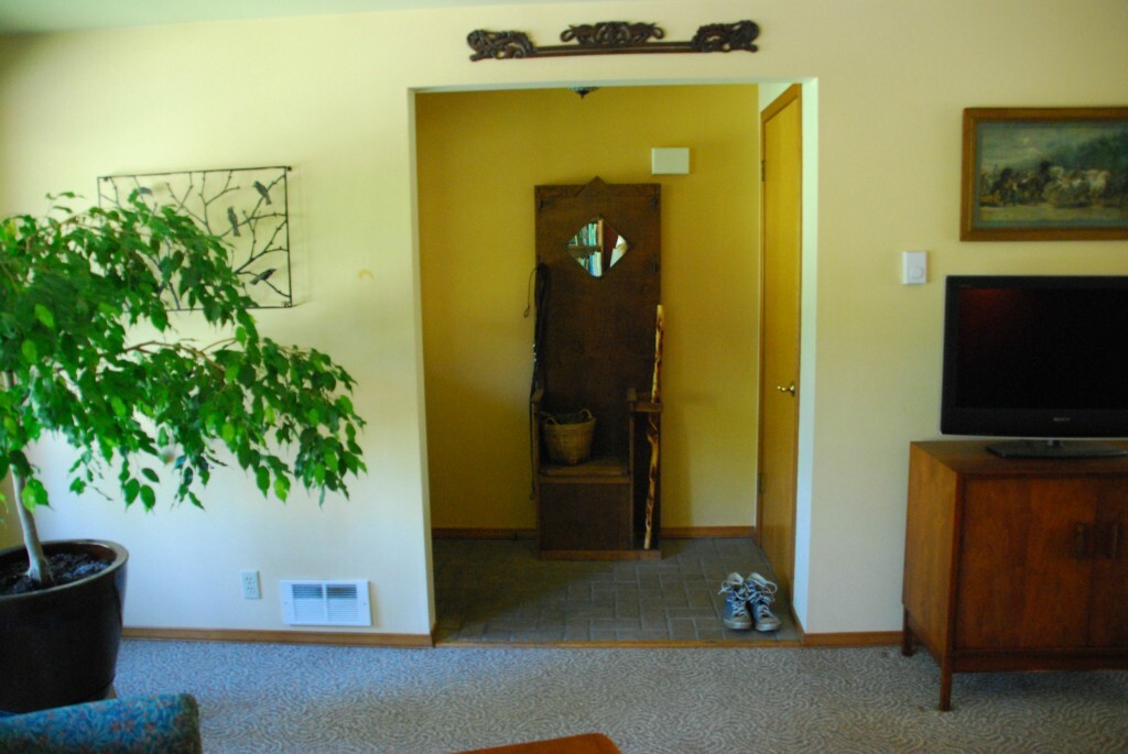 Property Photo:  2409 Rosecrans St  WA 98368 