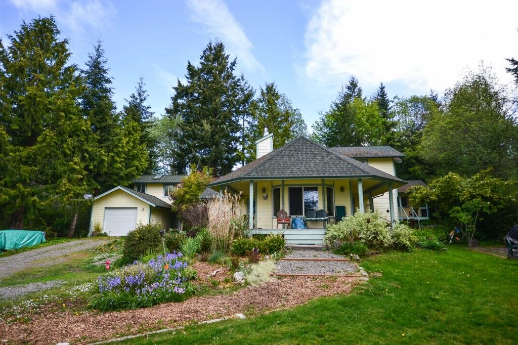 Property Photo:  151 Beach Dr  WA 98358 