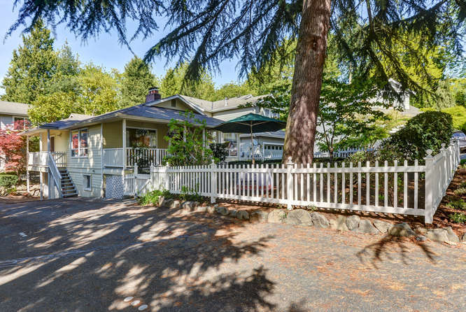 Property Photo: 516 2nd Avenue S WA 98033