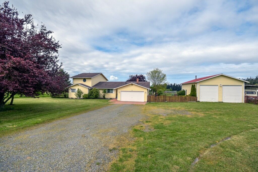 Property Photo:  3225 Snowflake Rd  WA 98277 