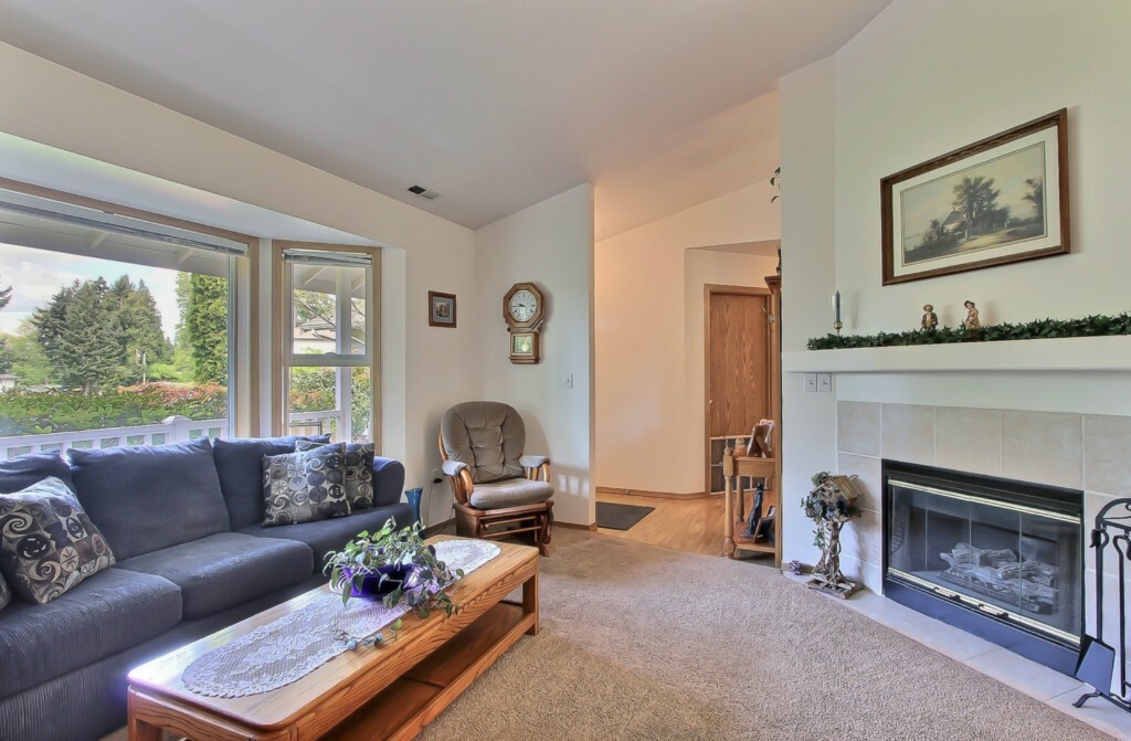 Property Photo: 13323 105th Av Ct E WA 98374
