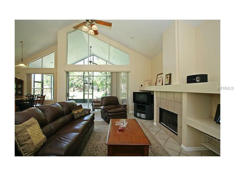 Property Photo:  1102 Lake Legro Court  FL 32835 