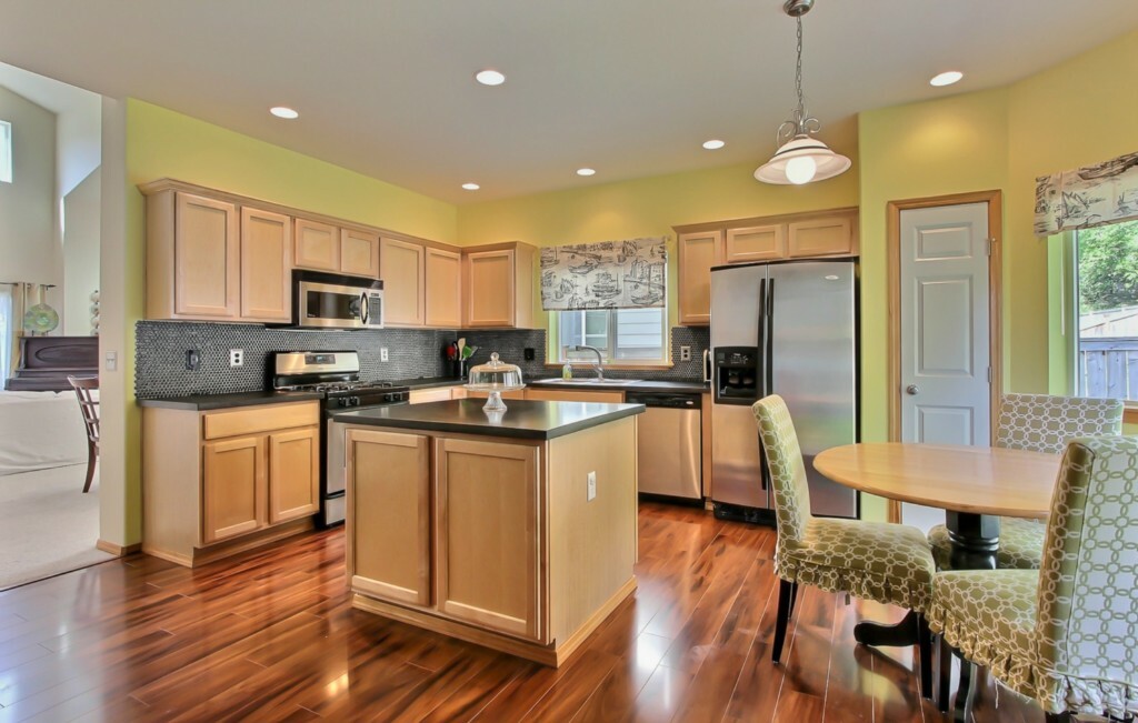 Property Photo: 22430 SE 286th St WA 98038
