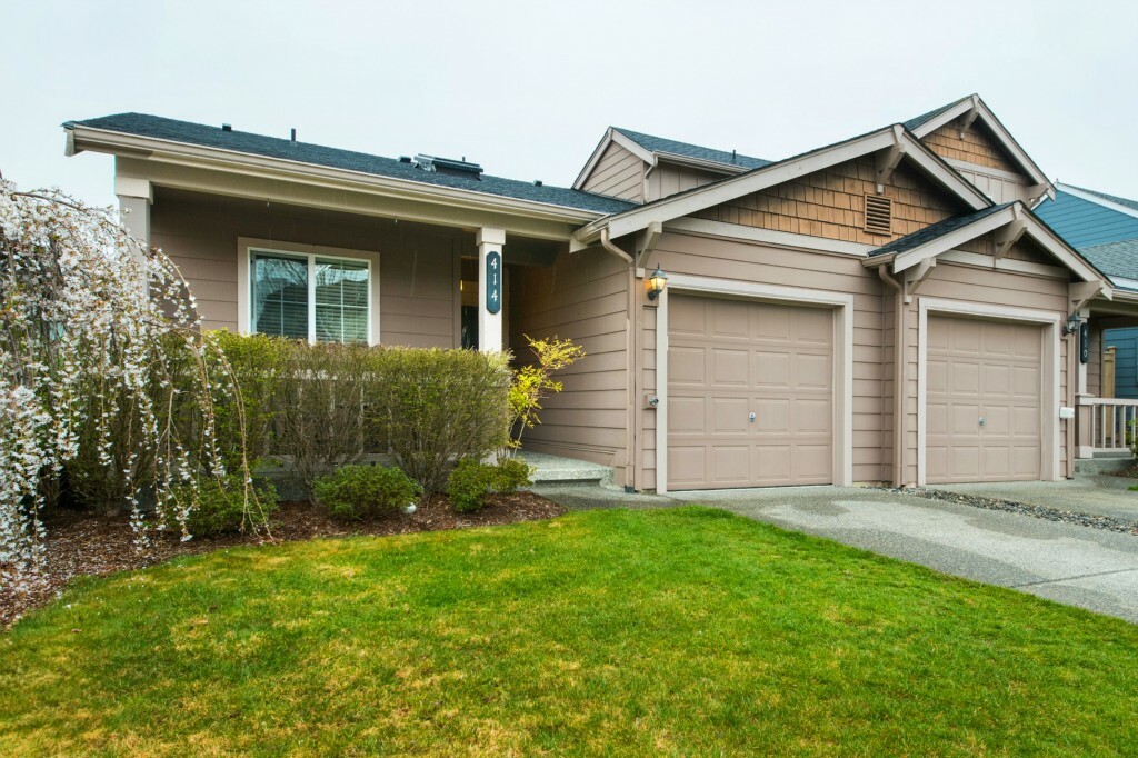 Property Photo:  414 Holland Ave  WA 98226 