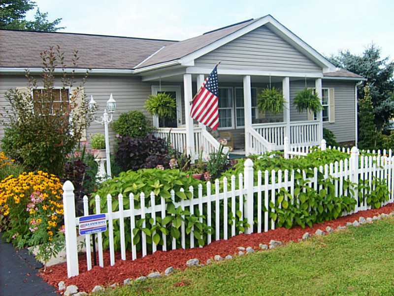 Property Photo: 205 Creston PA 16117