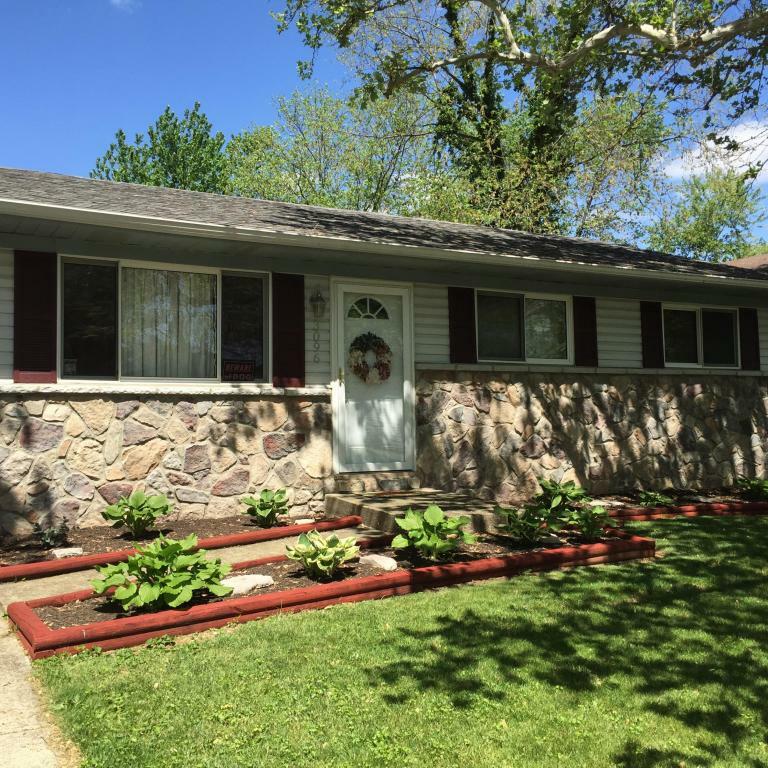 Property Photo: 3096 Wallingford Avenue OH 43231