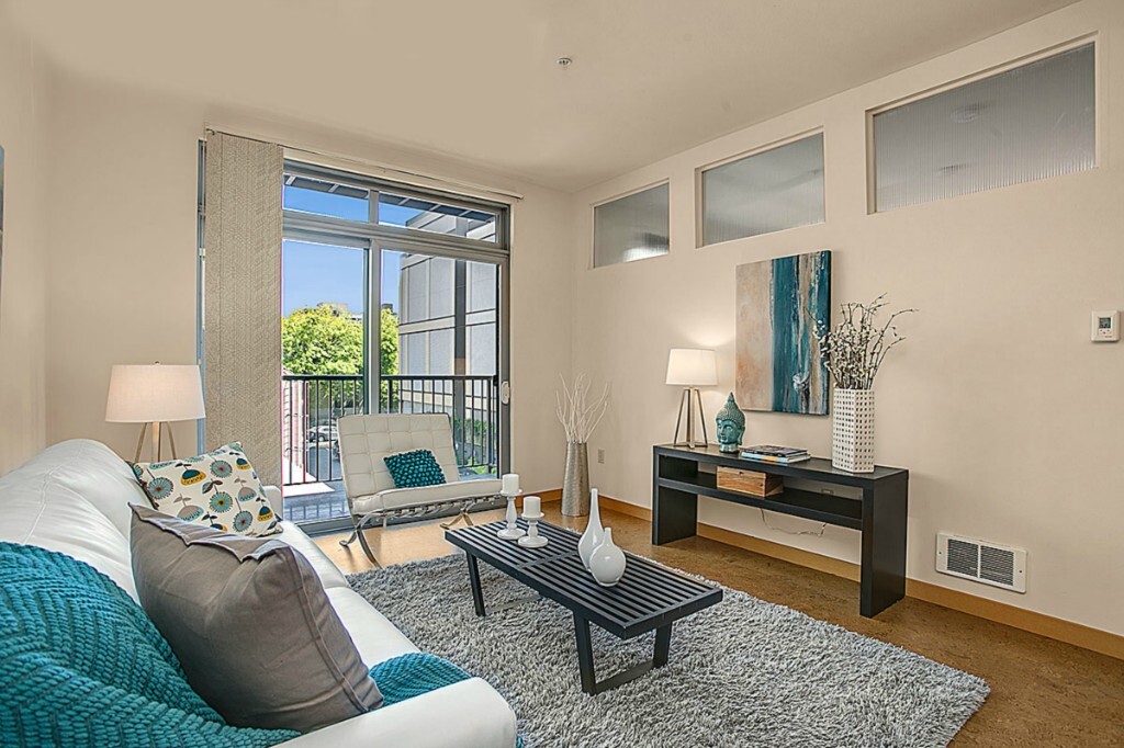 Property Photo:  1414 12th Ave 407  WA 98122 