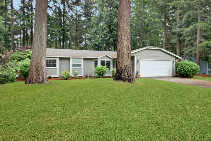 Property Photo:  3917 68th Av Ct NW  WA 98335 