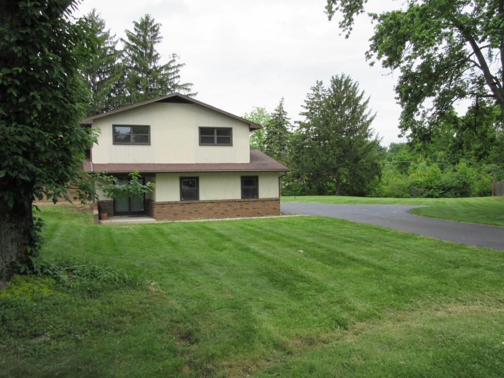 Property Photo: 5840 Cummington Place OH 43213