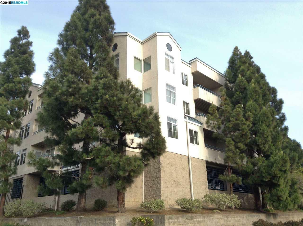 Property Photo:  535 Pierce St 1302  CA 94706 