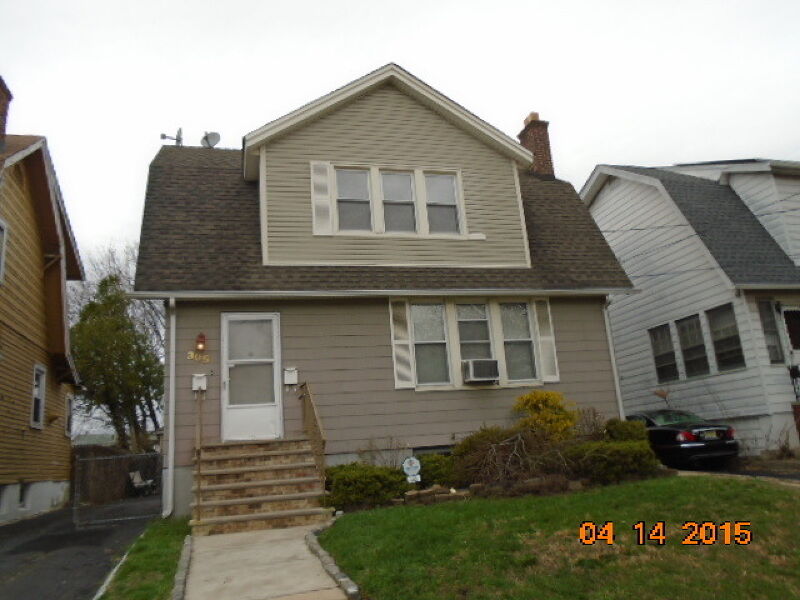 Property Photo:  305 Park Pl  NJ 07111 
