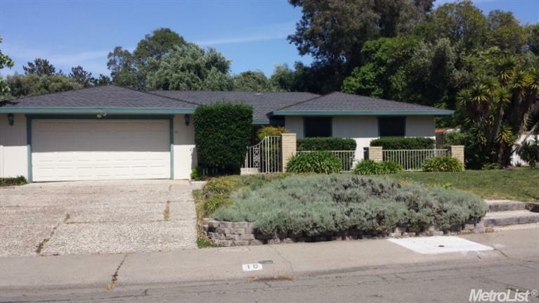 Property Photo:  18 Tristan Circle  CA 95823 