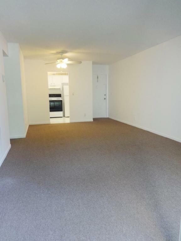Property Photo: 608 NW 13th Street 16 FL 33486