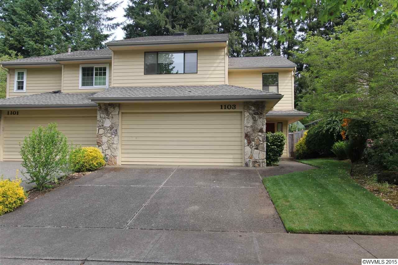 Property Photo: 1103 Cayuse Cir SE OR 97306