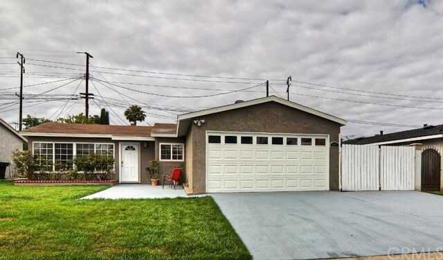 Property Photo:  955 Darrell Street  CA 92627 