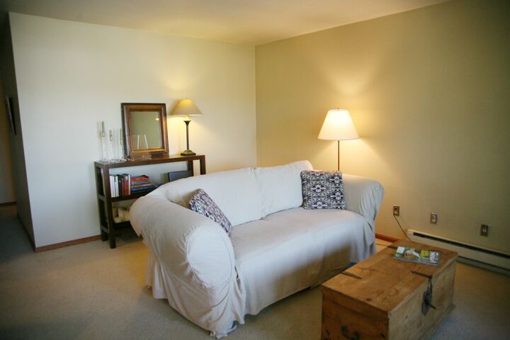 Property Photo: 1017 W Nickerson St 36 WA 98119