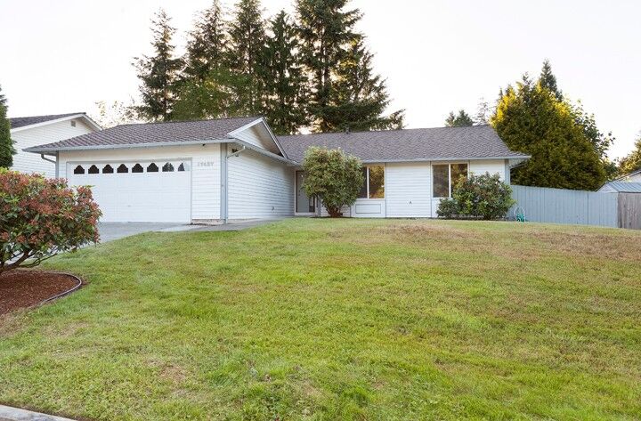 17437 161st Ave SE  Renton WA 98058 photo
