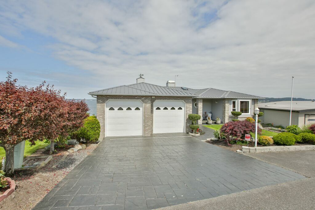 Property Photo: 1053 Shorecrest Place WA 98282